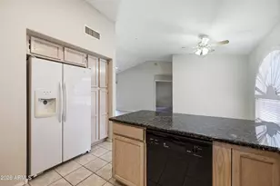 1025 W Jeanine Dr, Tempe, AZ 85284 - Photo 10