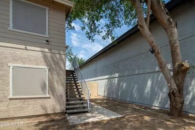 1702 E Cambridge Avenue, Phoenix, AZ 85006 - Photo 4