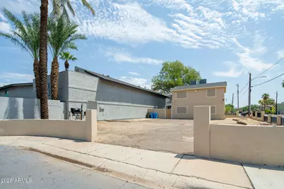 1702 E Cambridge Avenue, Phoenix, AZ 85006 - Photo 6