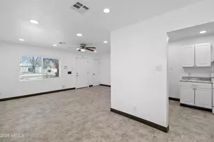 4301 N 15th Dr, Phoenix, AZ 85015 - Photo 10