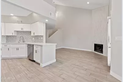 4328 N 36th Street #9, Phoenix, AZ 85018 - Photo 6