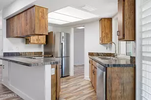 10316 W Hazelwood Ave, Phoenix, AZ 85037 - Photo 12