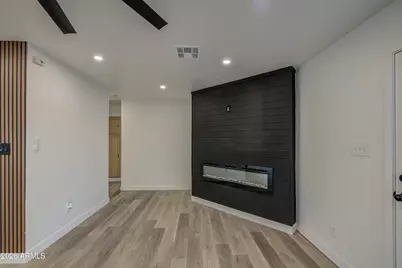 5613 N 63rd Drive, Glendale, AZ 85301 - Photo 12