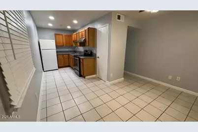 602 E Townley Avenue #105, Phoenix, AZ 85020 - Photo 2