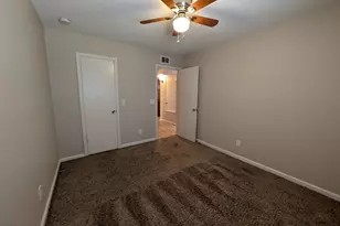 623 W Guadalupe Rd, Mesa, AZ 85210 - Photo 10