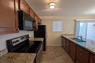 623 W Guadalupe Rd, Mesa, AZ 85210 - Photo 6