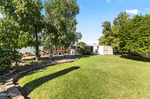 2047 W Cambridge Ave, Phoenix, AZ 85009 - Photo 40
