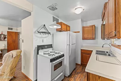 2047 W Cambridge Avenue, Phoenix, AZ 85009 - Photo 22