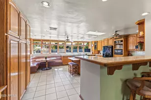 2047 W Cambridge Ave, Phoenix, AZ 85009 - Photo 6