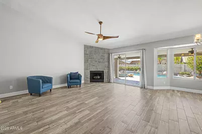 9139 W Paradise Lane, Peoria, AZ 85382 - Photo 14