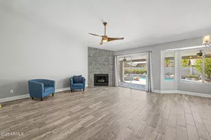 9139 W Paradise Ln, Peoria, AZ 85382 - Photo 14