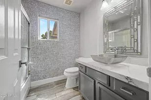 9139 W Paradise Ln, Peoria, AZ 85382 - Photo 24