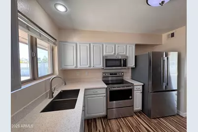 10620 W Snead Drive, Sun City, AZ 85351 - Photo 6