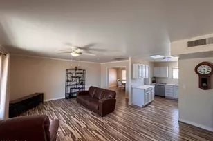 10620 W Snead Dr, Sun City, AZ 85351 - Photo 2