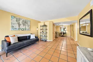 4615 N 22nd St, Phoenix, AZ 85016 - Photo 8