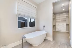 5039 N 35th St, Phoenix, AZ 85018 - Photo 14