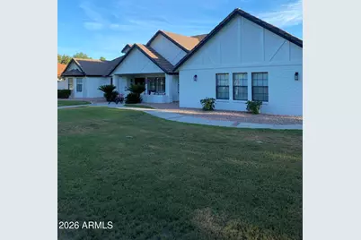 817 E Juanita Avenue, Gilbert, AZ 85234 - Photo 2