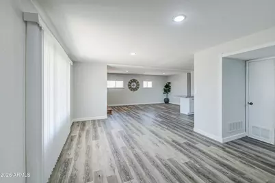 6853 N 36th Drive, Phoenix, AZ 85019 - Photo 6