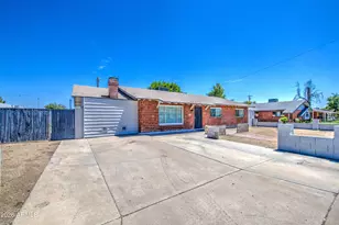 6853 N 36th Dr, Phoenix, AZ 85019 - Photo 4