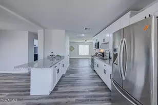6853 N 36th Dr, Phoenix, AZ 85019 - Photo 14