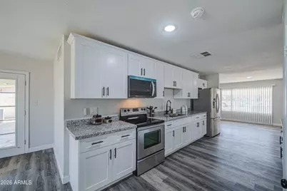 6853 N 36th Drive, Phoenix, AZ 85019 - Photo 12