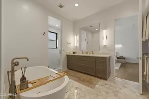 8113 E Del Cadena Dr, Scottsdale, AZ 85258 - Photo 18