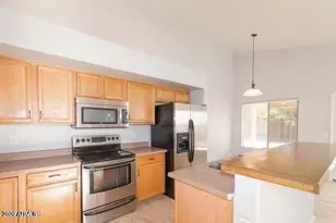 3109 W Vista Bonita Dr, Phoenix, AZ 85027 - Photo 4