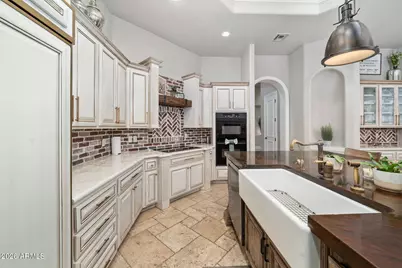 1131 E Desert Court, Gilbert, AZ 85234 - Photo 12