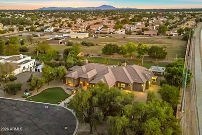 1131 E Desert Court, Gilbert, AZ 85234 - Photo 4