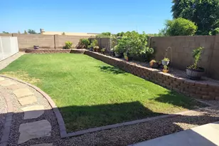 3096 E Kingbird Pl, Chandler, AZ 85286 - Photo 2