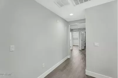2366 N 73rd Lane, Phoenix, AZ 85035 - Photo 22