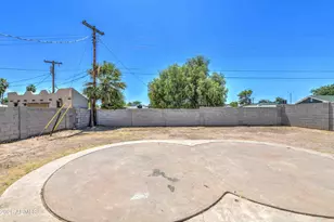 3530 N 63rd Dr, Phoenix, AZ 85033 - Photo 28