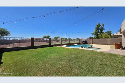 11001 W Almeria Road, Avondale, AZ 85392 - Photo 30