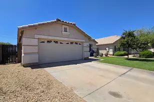 11001 W Almeria Rd, Avondale, AZ 85392 - Photo 2