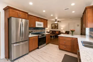 14629 N 22nd Ln, Phoenix, AZ 85023 - Photo 8