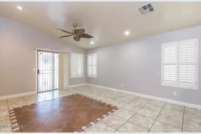 8319 W Whyman Avenue, Tolleson, AZ 85353 - Photo 4