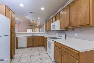 8319 W Whyman Avenue, Tolleson, AZ 85353 - Photo 6