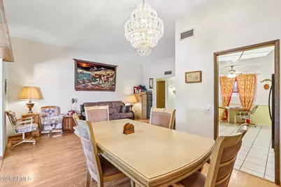 11129 W Jacaranda Drive, Sun City, AZ 85373 - Photo 8