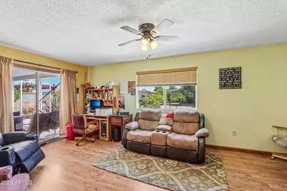 11129 W Jacaranda Drive, Sun City, AZ 85373 - Photo 16
