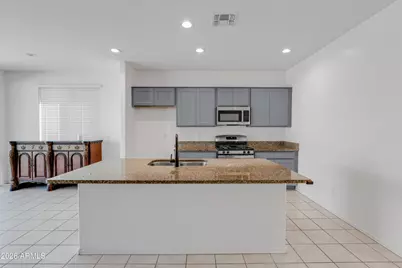 2499 S 180th Avenue, Goodyear, AZ 85338 - Photo 4