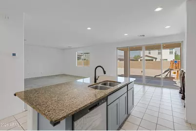 2499 S 180th Avenue, Goodyear, AZ 85338 - Photo 8