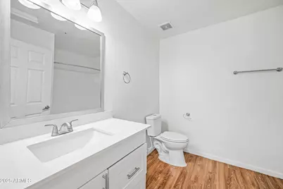 3065 N 67th Avenue #101, Phoenix, AZ 85033 - Photo 14