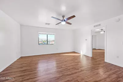 3065 N 67th Avenue #101, Phoenix, AZ 85033 - Photo 2