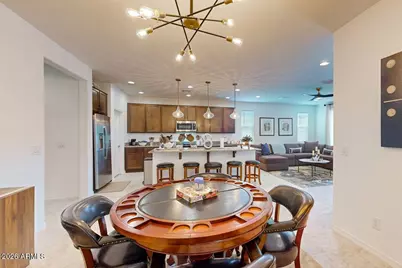 18068 W Amber Ridge Way, Goodyear, AZ 85338 - Photo 12