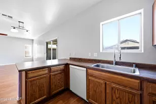 10950 W Royal Palm Rd, Peoria, AZ 85345 - Photo 8