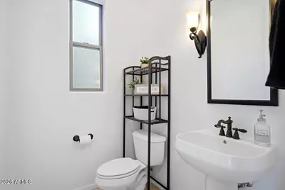 22709 N 38th Way, Phoenix, AZ 85050 - Photo 34