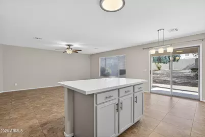 1715 E Branham Lane, Phoenix, AZ 85042 - Photo 8