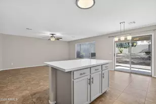1715 E Branham Ln, Phoenix, AZ 85042 - Photo 8