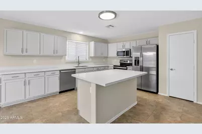 1715 E Branham Lane, Phoenix, AZ 85042 - Photo 6