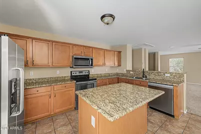 2151 W Allens Peak Drive, San Tan Valley, AZ 85144 - Photo 8
